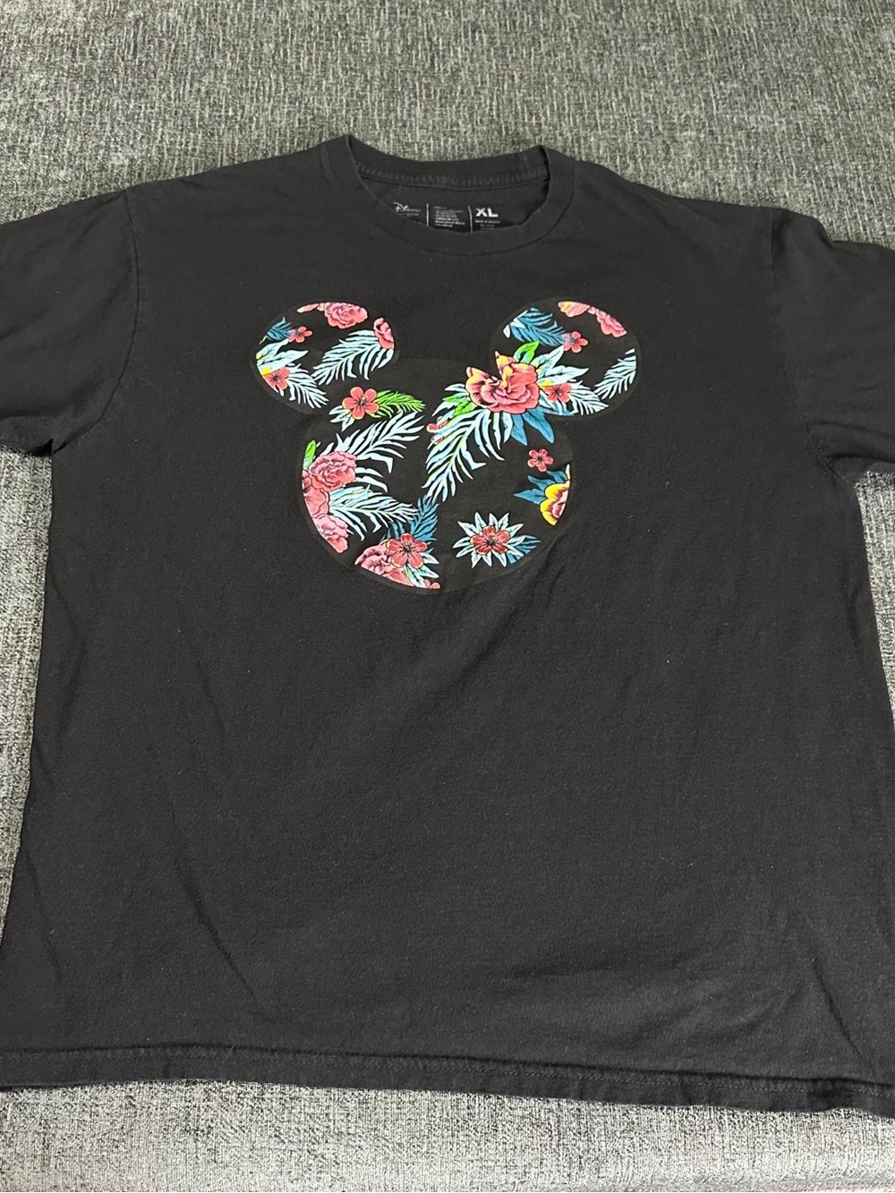 Disney X Neff Mickey Mouse Floral Pattern T-Shirt Short Sleeve Size XL Black